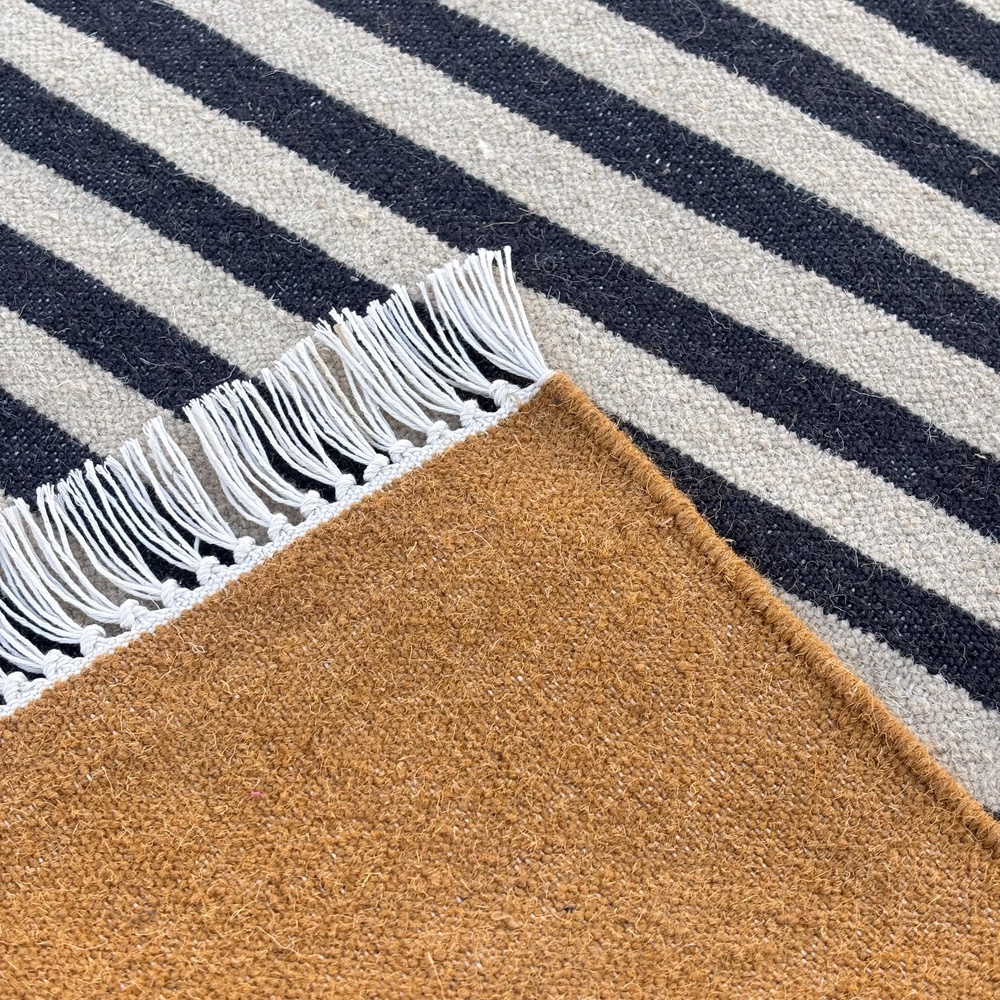 Multicolor Handmade Wool Vintage Dhurrie For Home